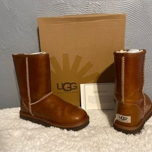 UGG
